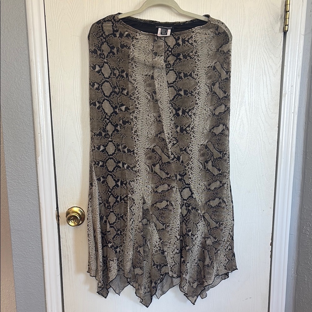 Frank Lyman Design Neutral Snake-Print Asymmetrical Handkerchief Hem Skirt